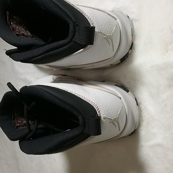 Jordan 11 white black white Confetti - Picture 4 of 8